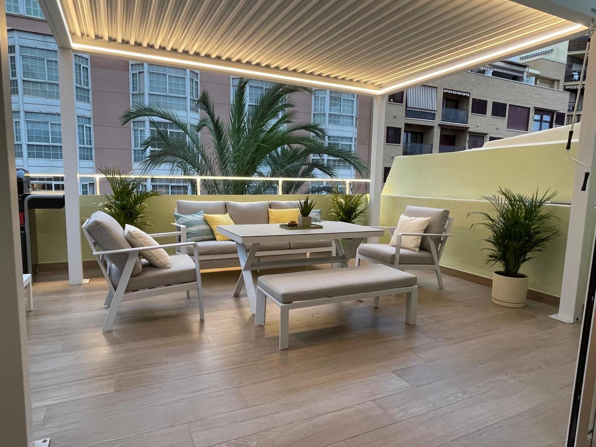 Gran Atico Con Terraza En El Centro De Alicante Kültér fotó