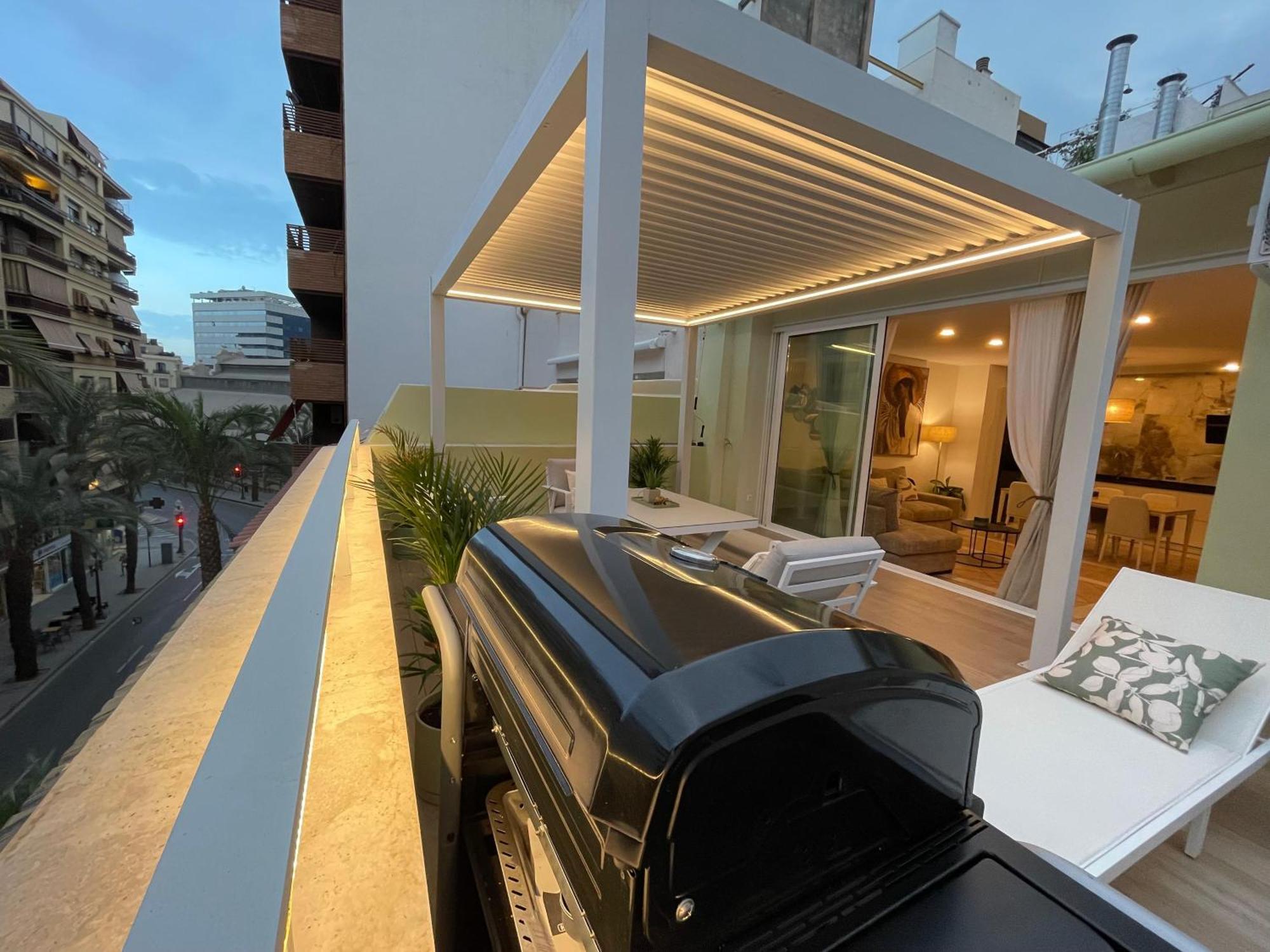 Gran Atico Con Terraza En El Centro De Alicante Kültér fotó