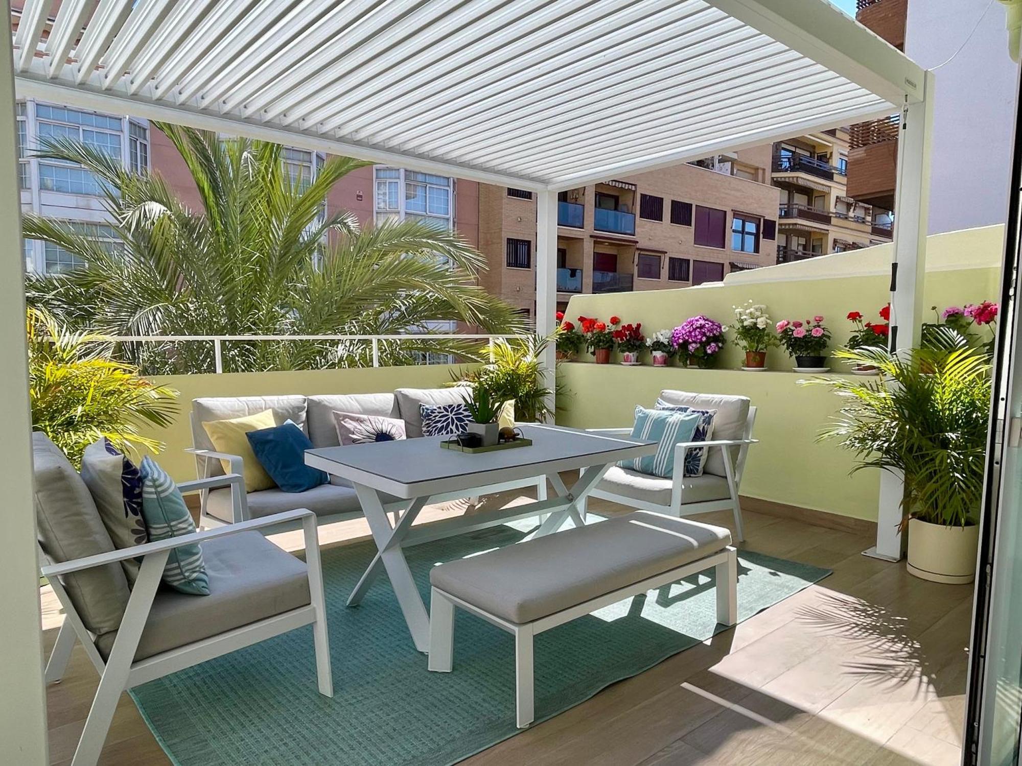 Gran Atico Con Terraza En El Centro De Alicante Kültér fotó